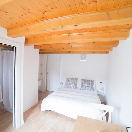 B&B&B Superior Міра Екстер'єр фото